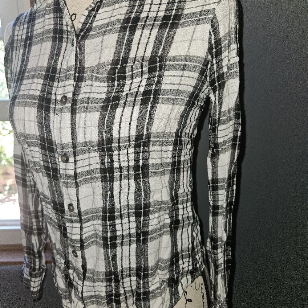 SO Womans Long Sleeve Plaid Top - Picture 2 of 9
